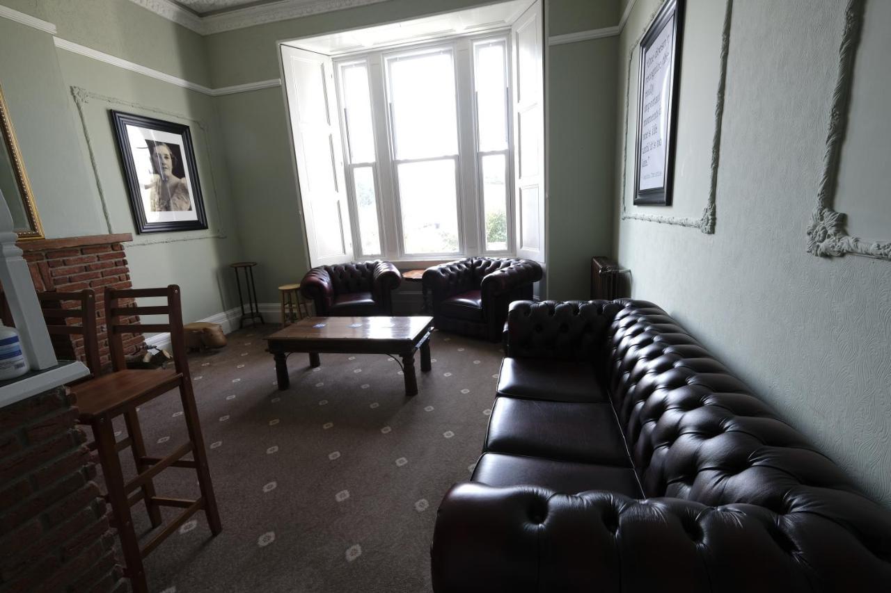 Heathcliff House B&B Exclusively For Adults Free Large Carpark Torquay Exterior foto