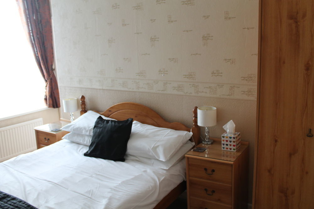 Heathcliff House B&B Exclusively For Adults Free Large Carpark Torquay Exterior foto
