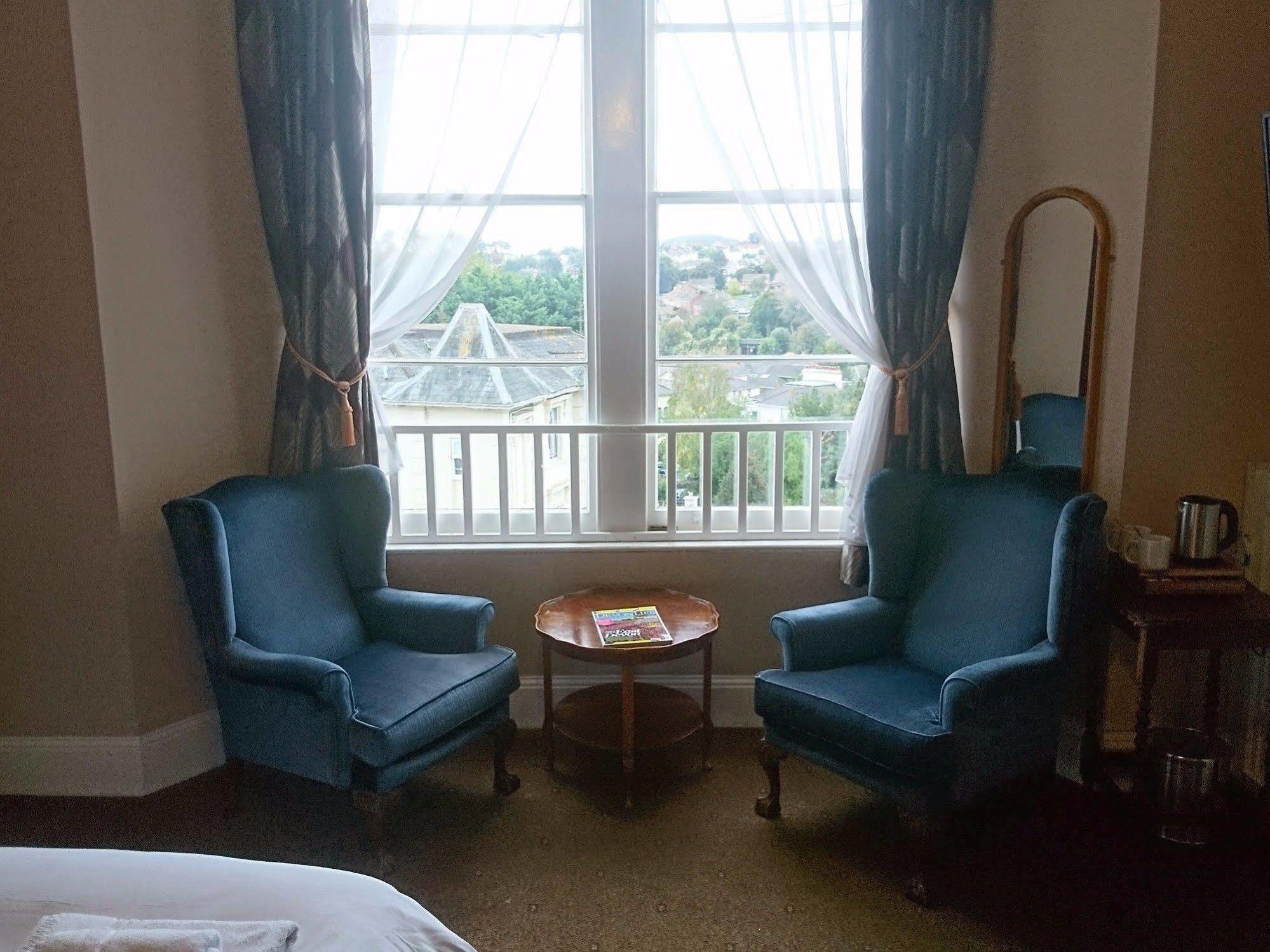 Heathcliff House B&B Exclusively For Adults Free Large Carpark Torquay Exterior foto
